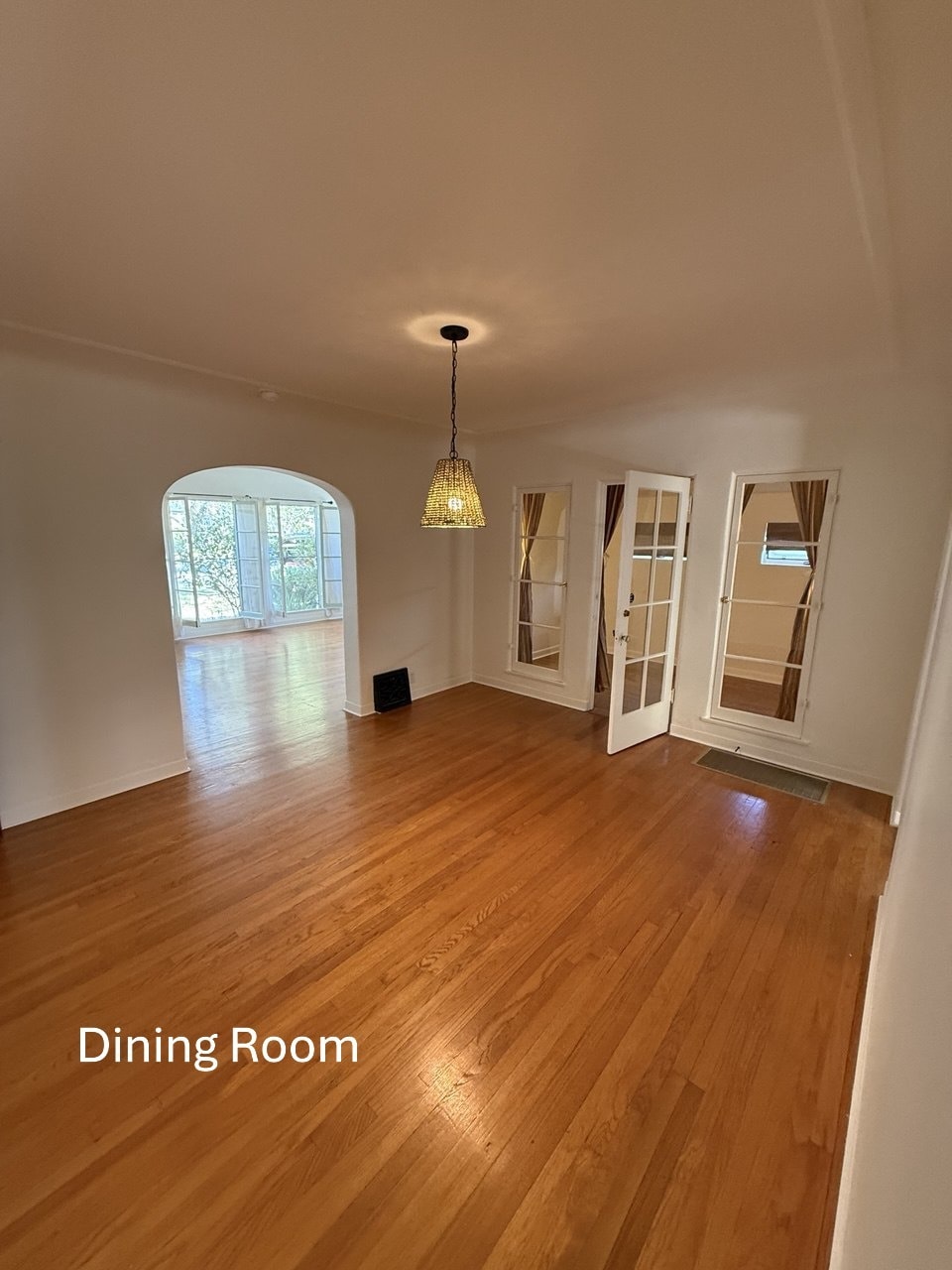 Dining Room - 2090 E Mountain St