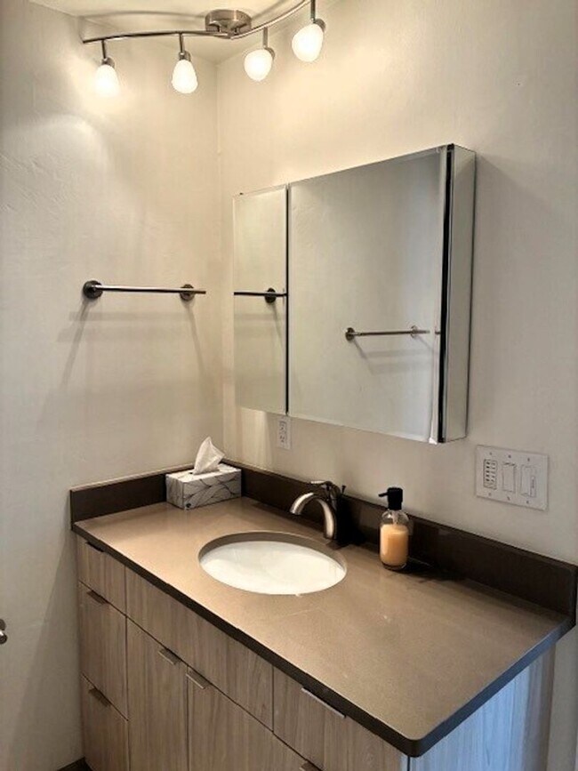 Building Photo - Long Term Rental- Chateau Claire 52