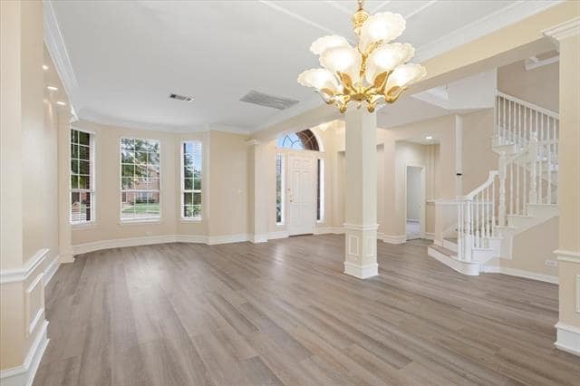 Building Photo - 1404 Parkwood Dr