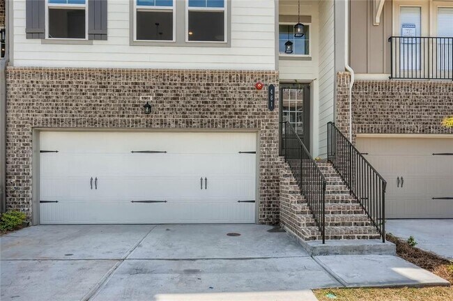 Building Photo - 461 Stagecoach Bnd SE