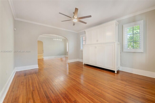 Building Photo - 1110 Pizarro St