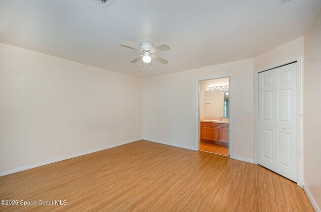 Building Photo - 1066 Quesada St SE