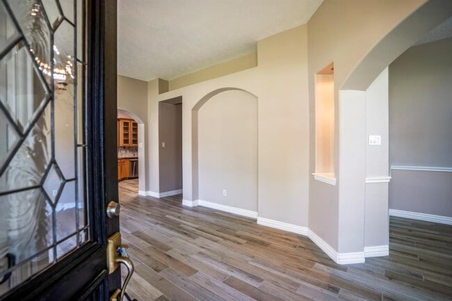 Building Photo - 5803 Sawyer Bend Ln