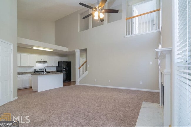 Building Photo - 145 Courtyard Dr