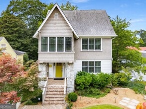 Building Photo - 546 Candler Park Dr NE