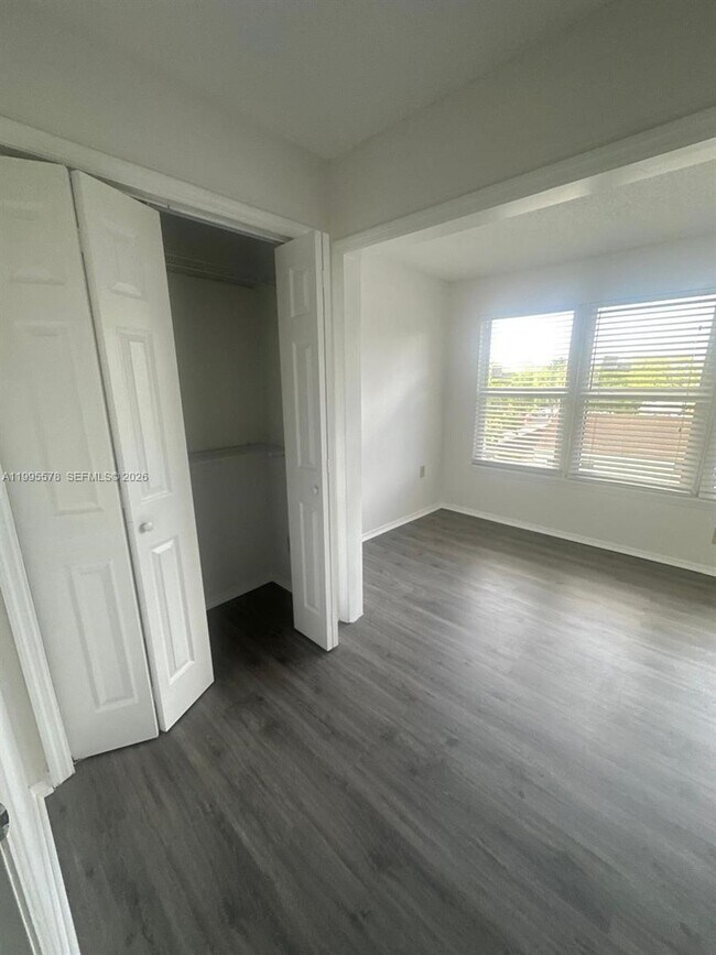 Building Photo - 2303 N Congress Ave