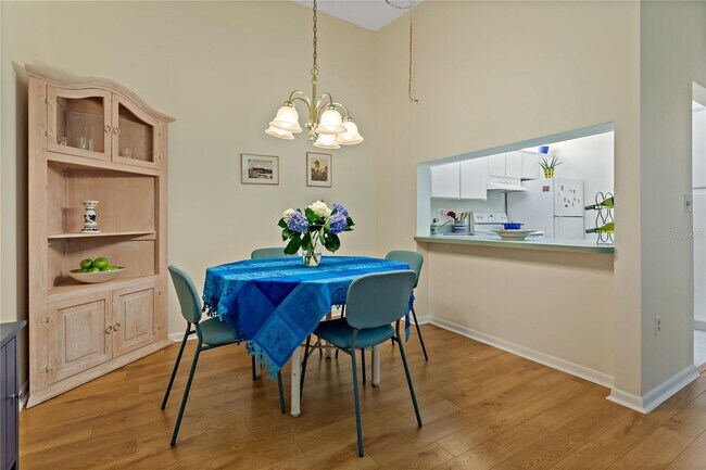 Building Photo - 3161 Lake Pine Way S