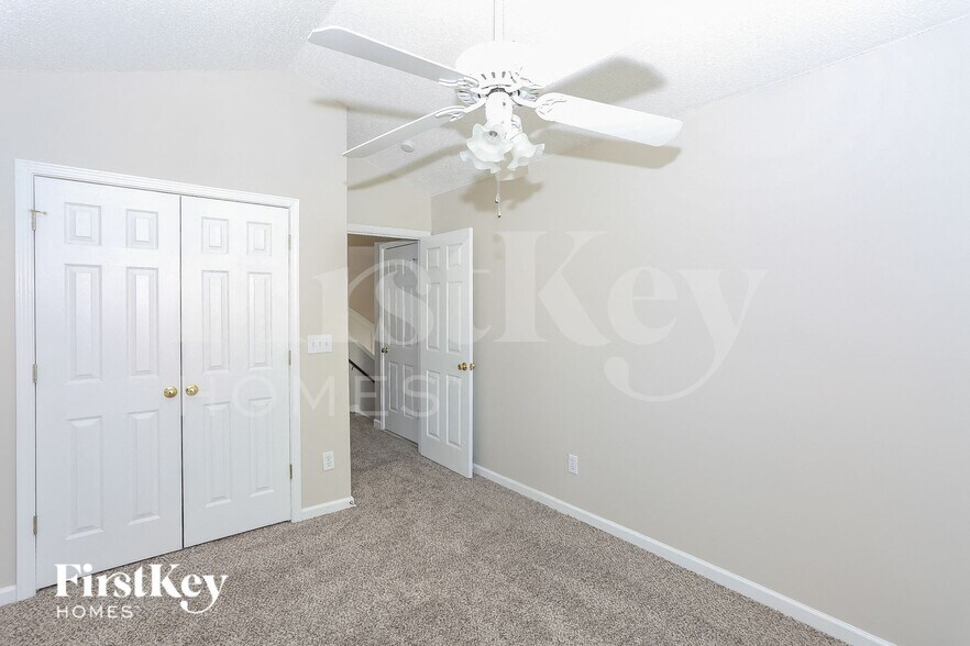 Building Photo - 6010 Elm Cove Ln