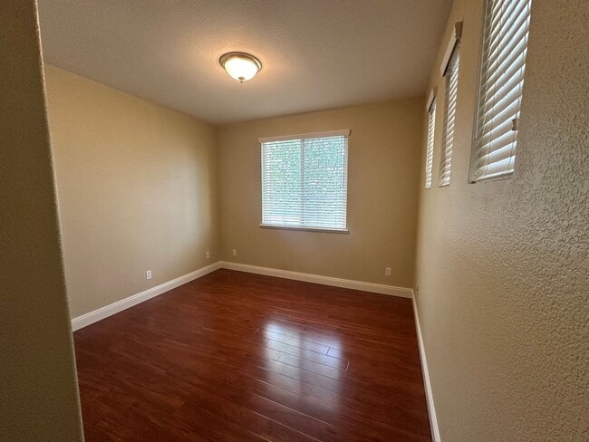 Building Photo - Rare Opportunity - Beautiful Saratoga Gate...