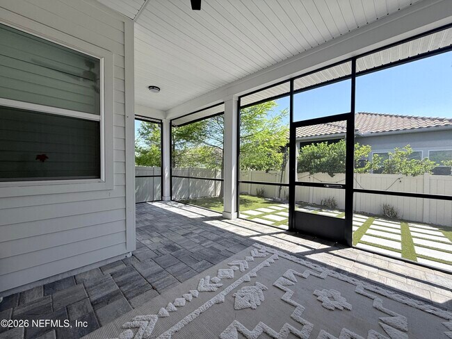 Building Photo - 161 Paradise Valley Dr