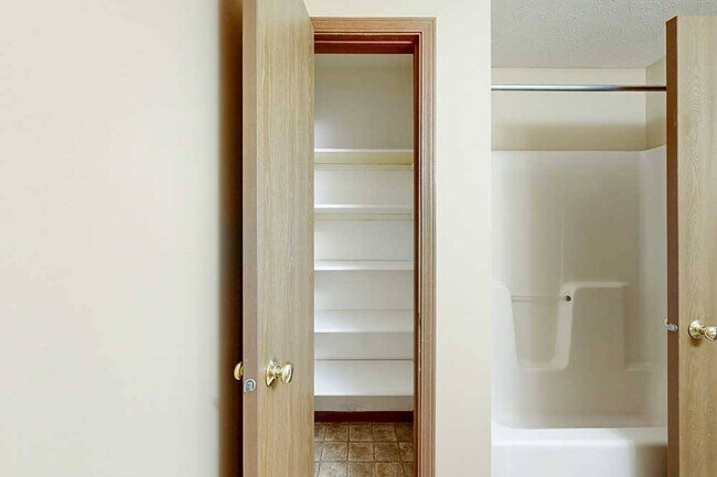 Floorplan - Pine Lake Heights Apartments