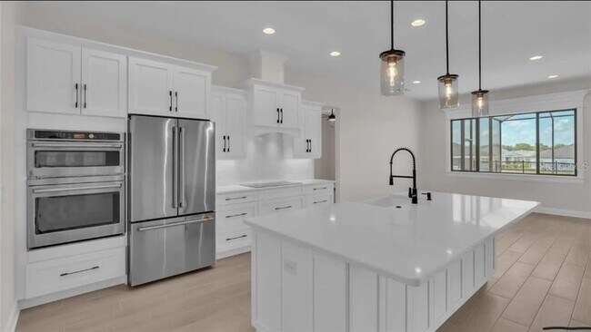 Building Photo - 6980 Bentridge Dr