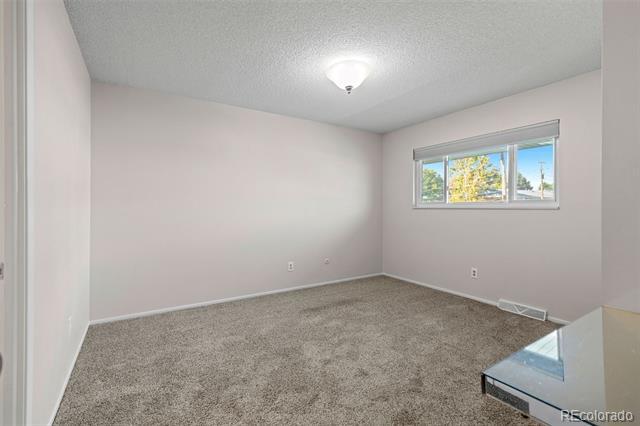 Building Photo - 9149 Mansfield Ave