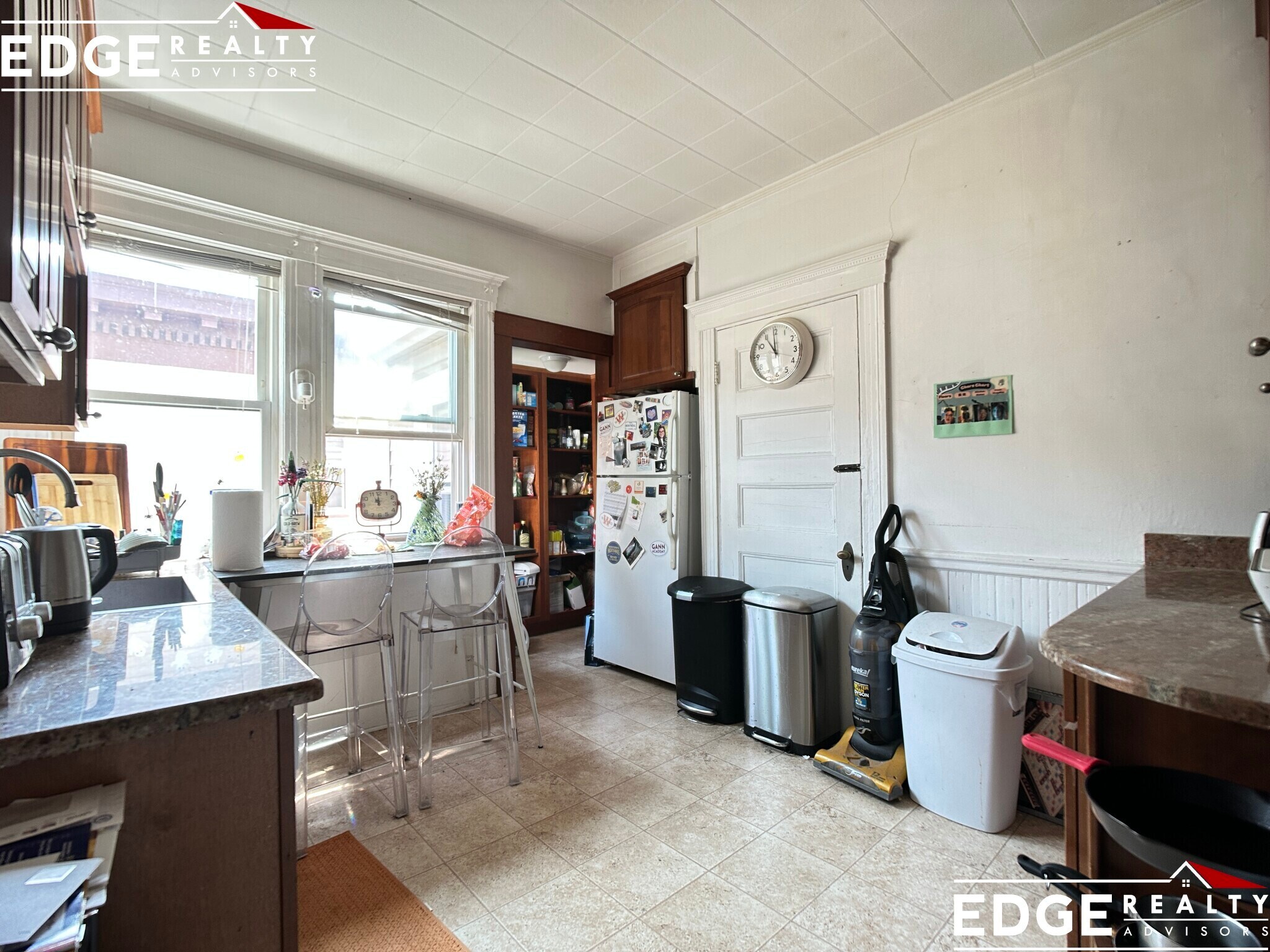 Building Photo - 324 Faneuil St