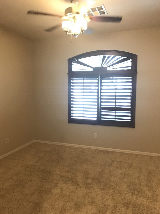 Building Photo - 4 Bedroom Home in Silverstone Coming Soon!