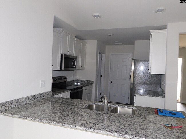 Building Photo - 228 Sundew Rd