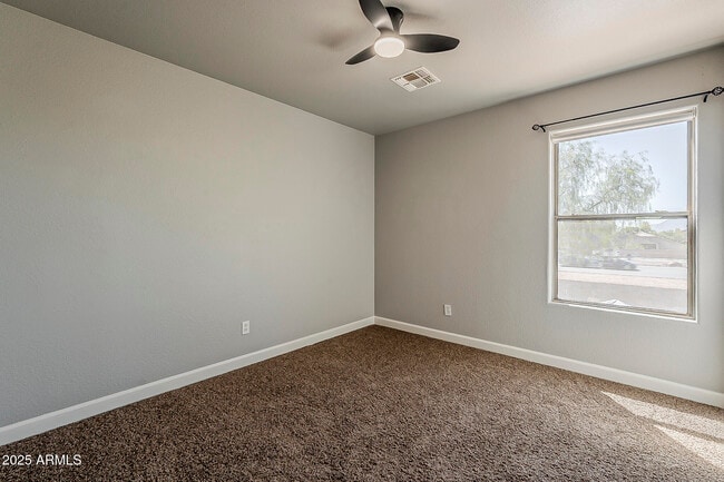 Building Photo - 21928 N Braden Rd