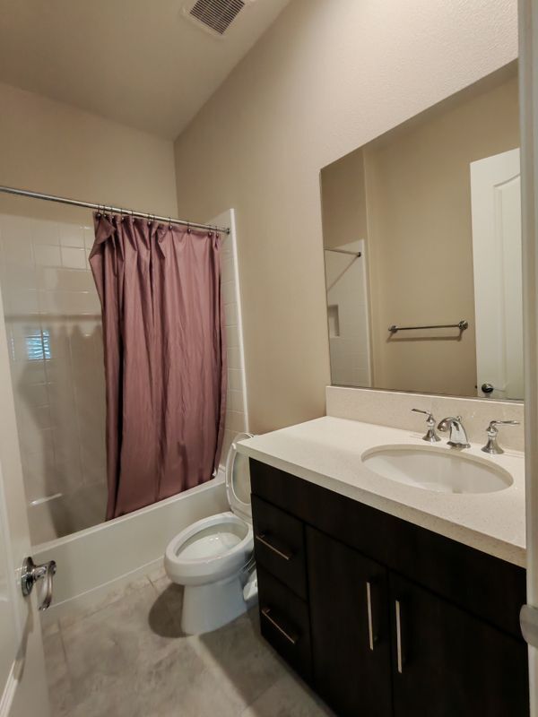 Building Photo - 55 Thrasher