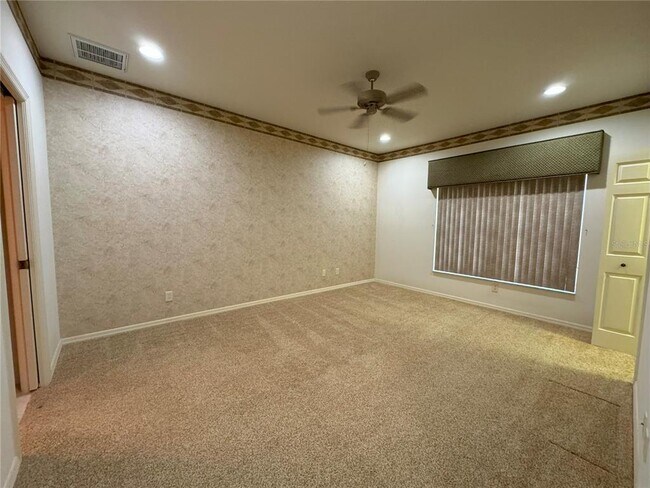 Building Photo - 1707 W Spring Meadow Loop