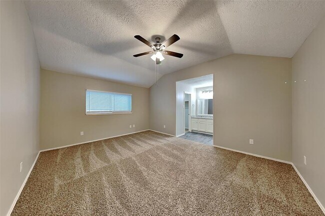 Building Photo - 19011 Keyturn Ln