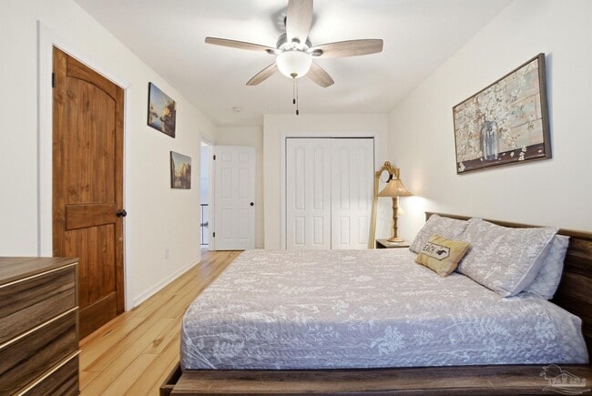 Building Photo - 4822 Huron Dr