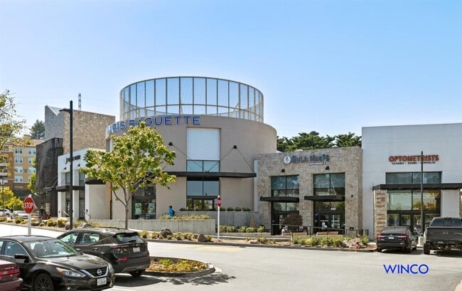 Building Photo - 372 Avalon Dr