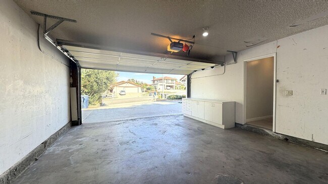 Building Photo - 148 Carmody St