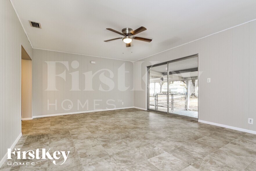 Building Photo - 719 W Ohio Ave