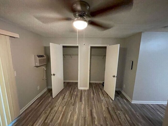 Building Photo - Beautiful One Bedroom Apt in Cotswold Neig...