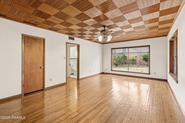 Building Photo - 418 Marguerite Blvd