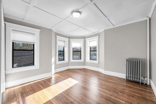 Building Photo - 92 Woodside Terrace