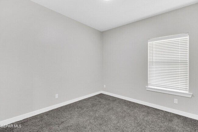 Building Photo - 15029 Concept Ct