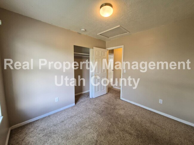 Building Photo - Great Lehi Home
