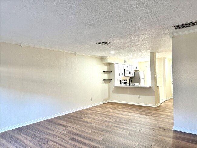 Building Photo - 1715 Moritz Dr