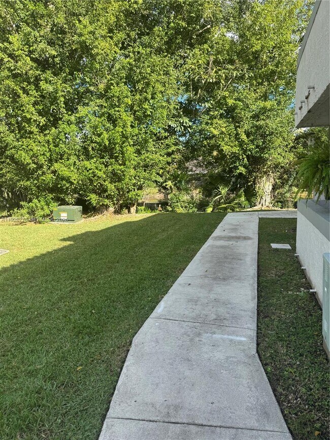 Building Photo - 14829 SW 80th St