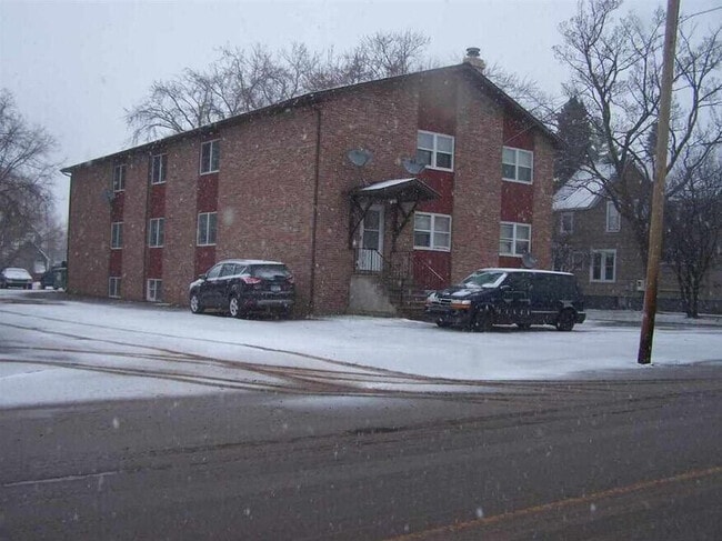 Primary Photo - 612 E McLeod Ave