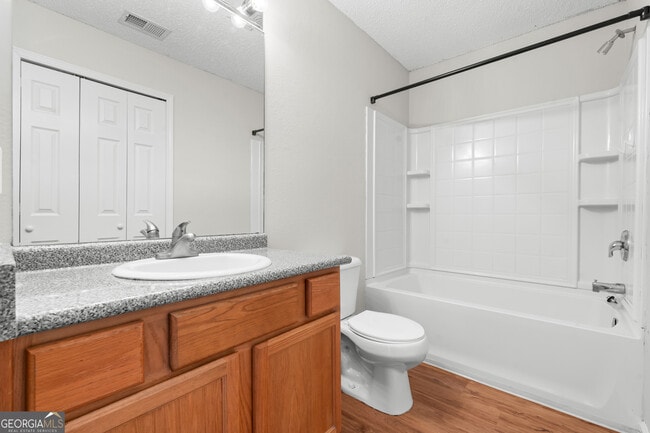 Building Photo - 7 Halyard Dr