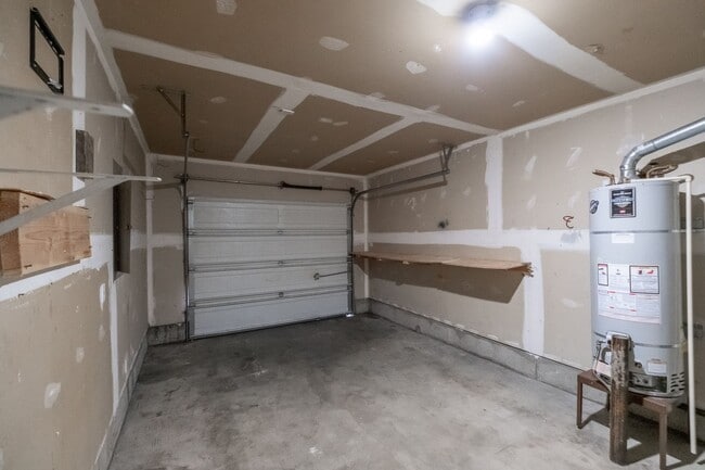 Building Photo - Hummingbird Duplex