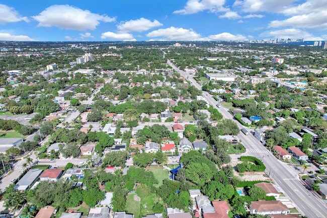 Building Photo - 47 NW 49th St