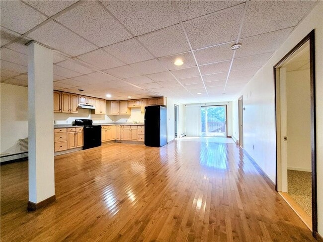 Building Photo - 196 Angell Rd