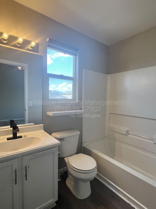 Building Photo - 7368 Glenburn Dr