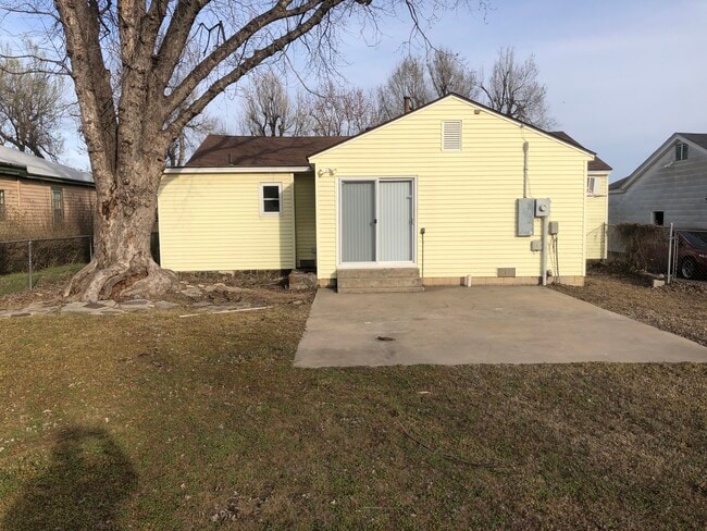 Building Photo - 2813 North Geraldine Avenue