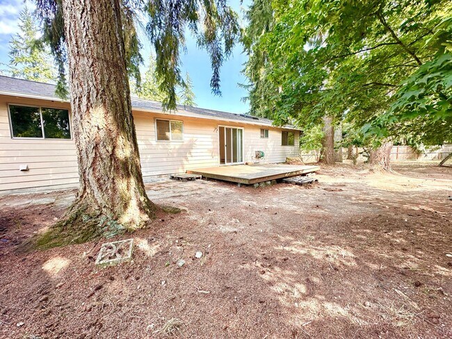 Building Photo - 3bd/1ba Redmond Home