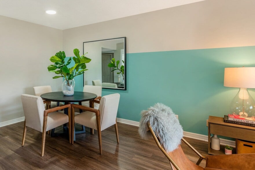 Building Photo - The Villas at Ibis Landing