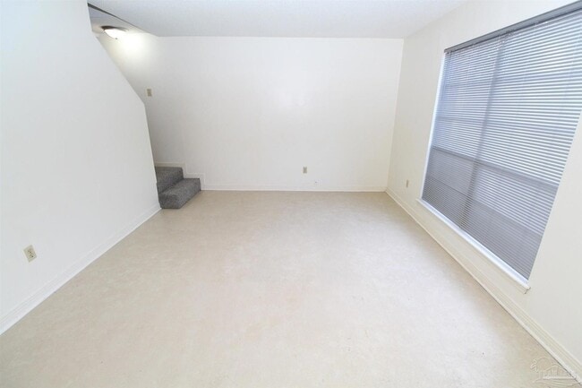 Building Photo - 6322 Harvard Ct