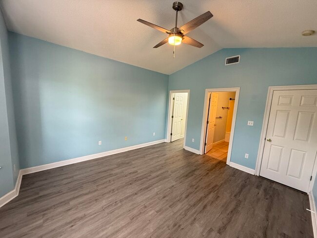 Building Photo - 9697 Leeward Way