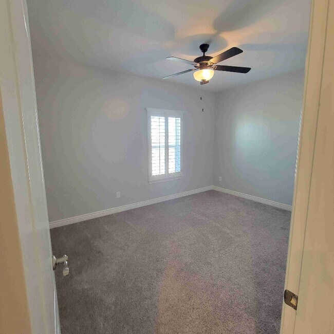 Building Photo - 12320 Desert Palms Ave