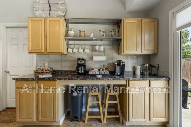 Building Photo - 4911 S Cincinnati Ave