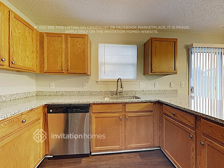 Building Photo - 10538 Plantain Ct