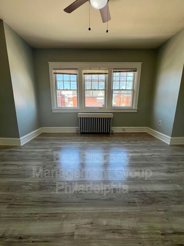 Building Photo - 25 W Parkway Ave